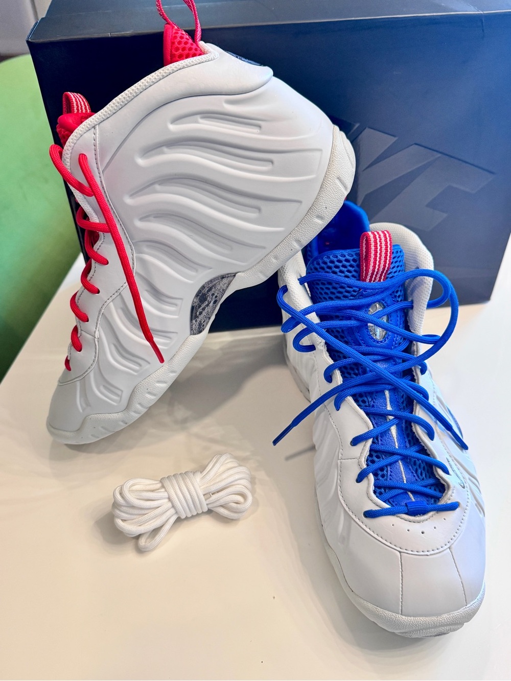 Nike Little Posite One-USA Moon in size 7Y- like new condition
